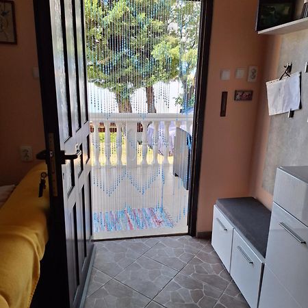 Kuca Za Odmor Coccoli Apartment Karlobag Exterior photo