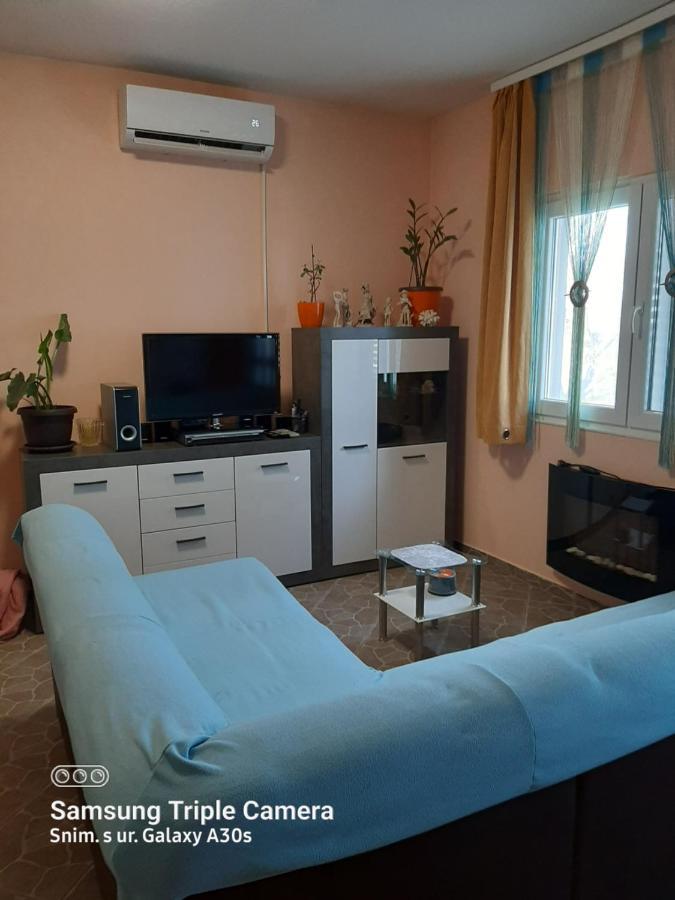 Kuca Za Odmor Coccoli Apartment Karlobag Exterior photo