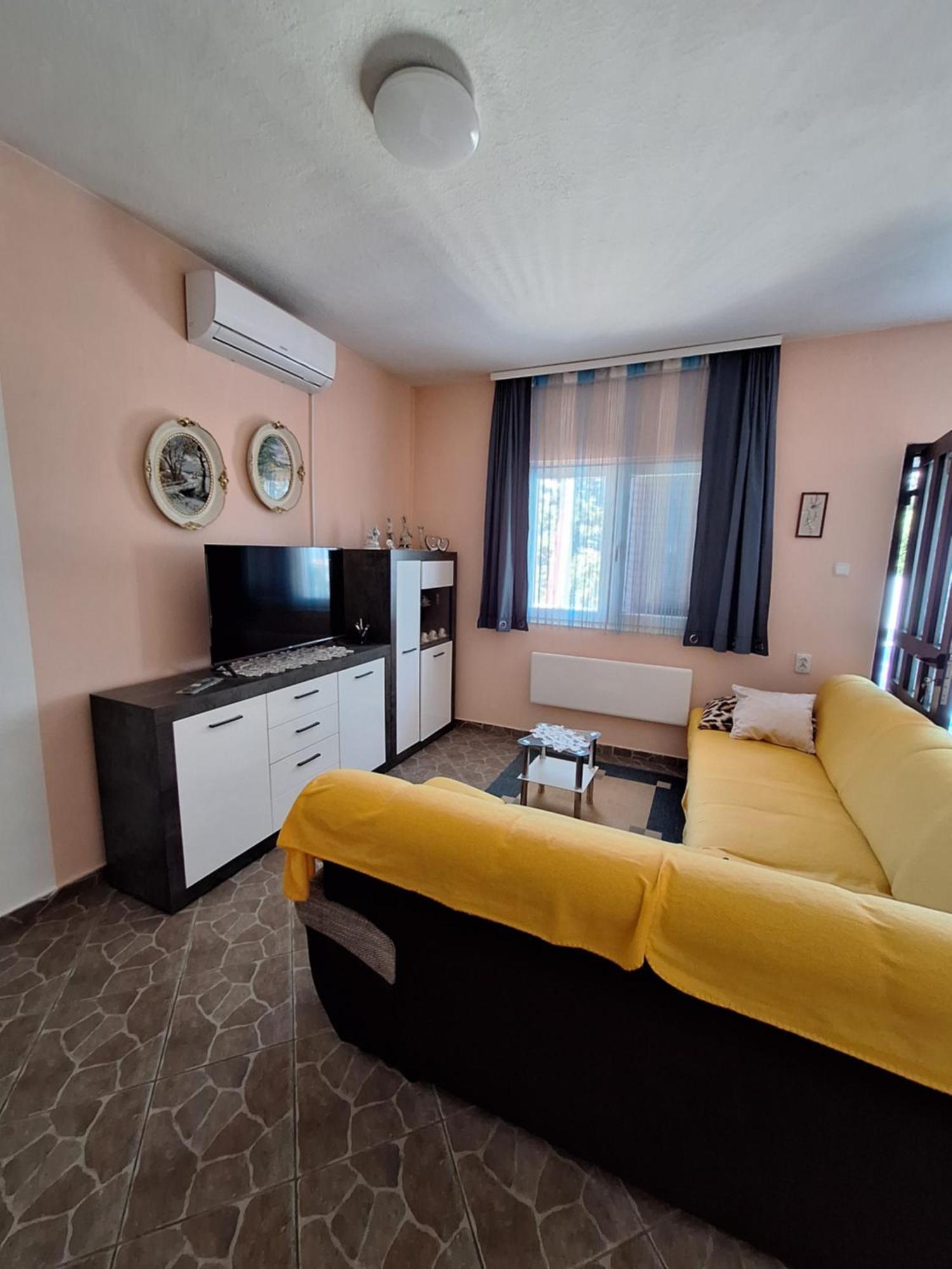 Kuca Za Odmor Coccoli Apartment Karlobag Exterior photo